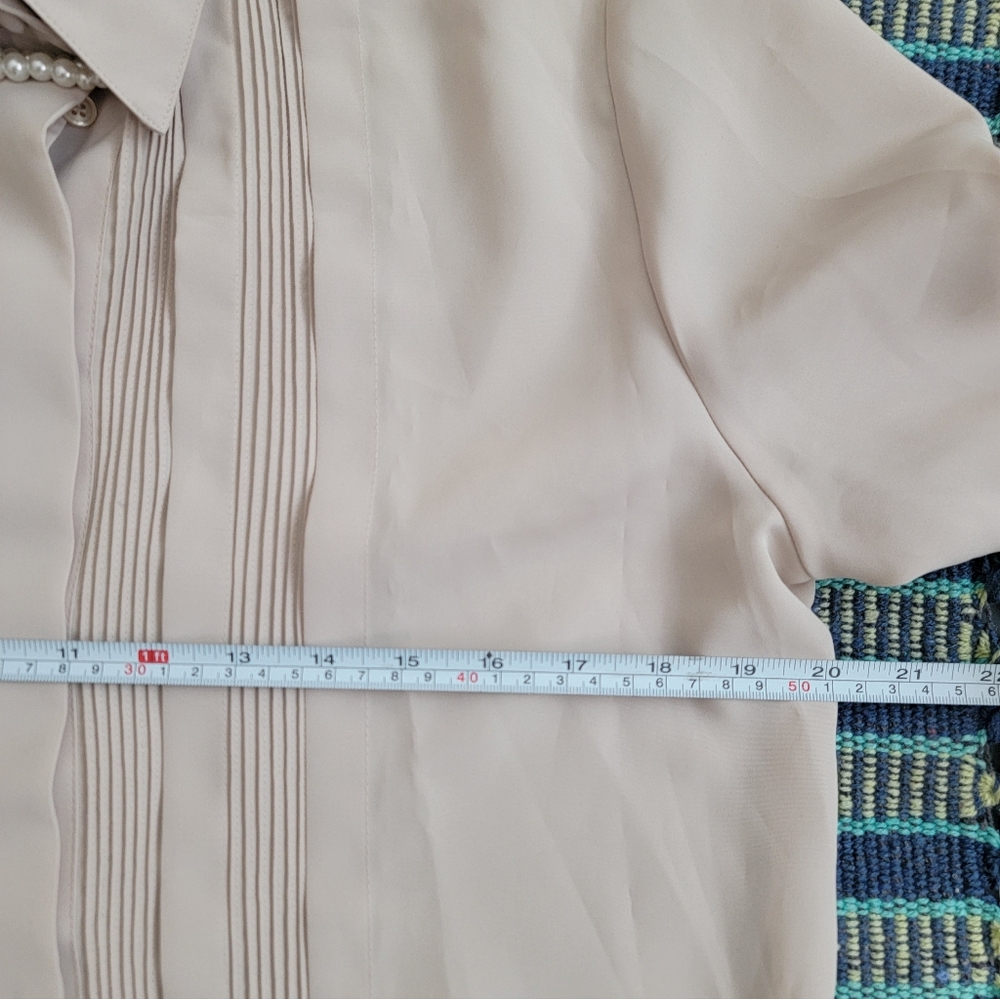 Korea vintage Button shirt With Pearl Necklace Detail - Picture 8 of 8
